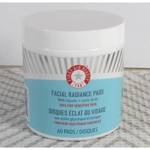 First Aid Beauty Facial Radiance Pads with Glycolic + Lactic Acids (60pads) - Picture 3 of 3